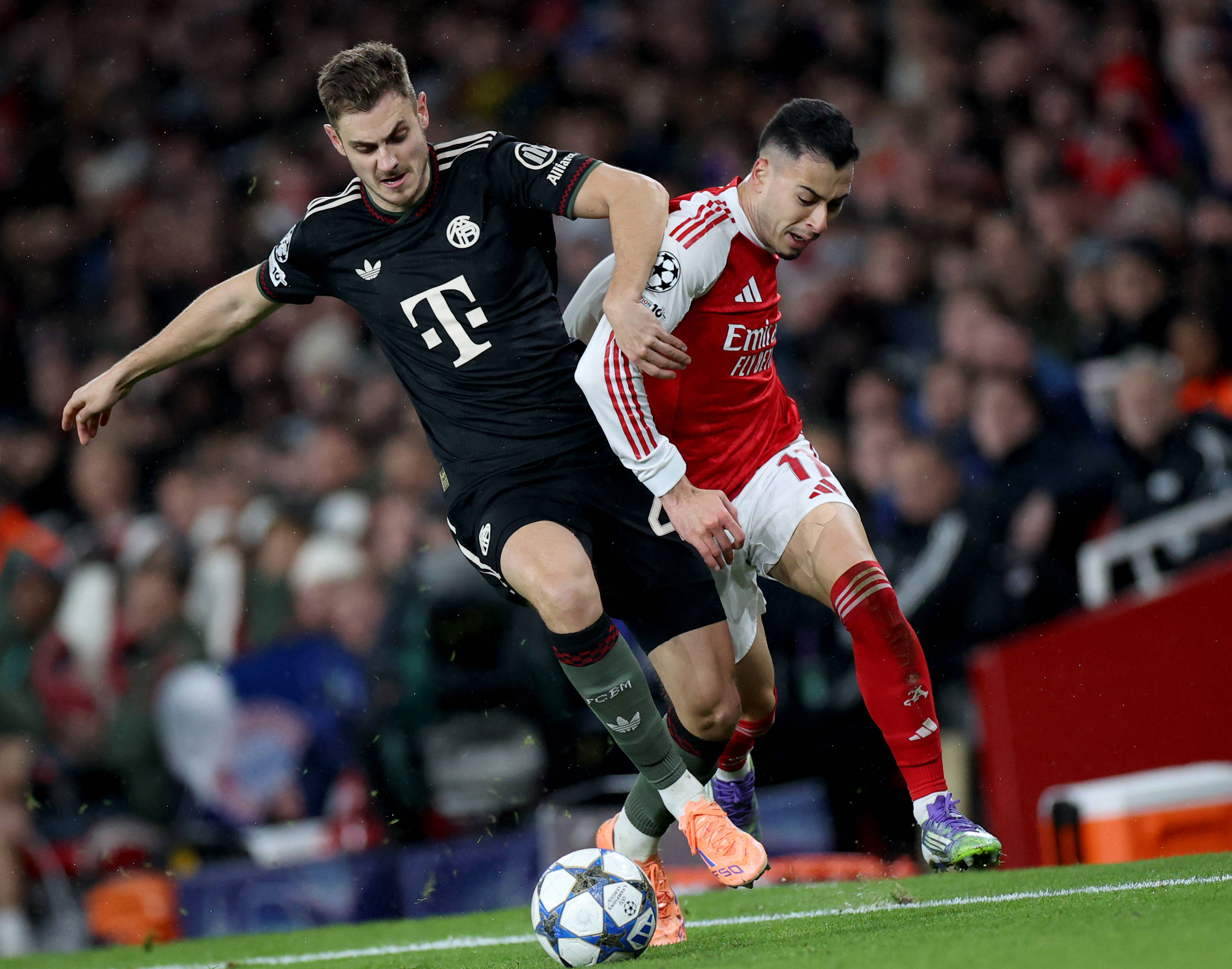 英格兰与克罗地亚11次交手6胜2平3负，18年世界杯被加时淘汰（英格兰对阵克罗地亚历史交锋11场6胜2平3负，2018世界杯加时遭淘汰）