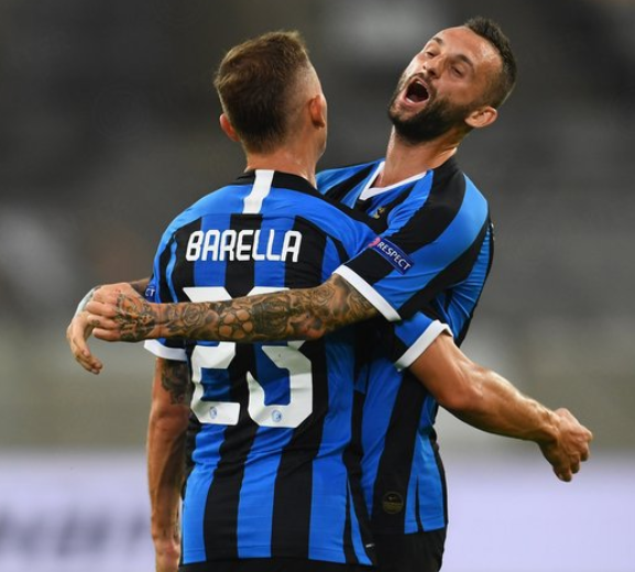 攻守兼备！徐昕8中5拿到14分6板1断1帽 正负值+11（攻防俱佳！徐昕8投5中斩获14分6篮板1抢断1盖帽，正负值+11）