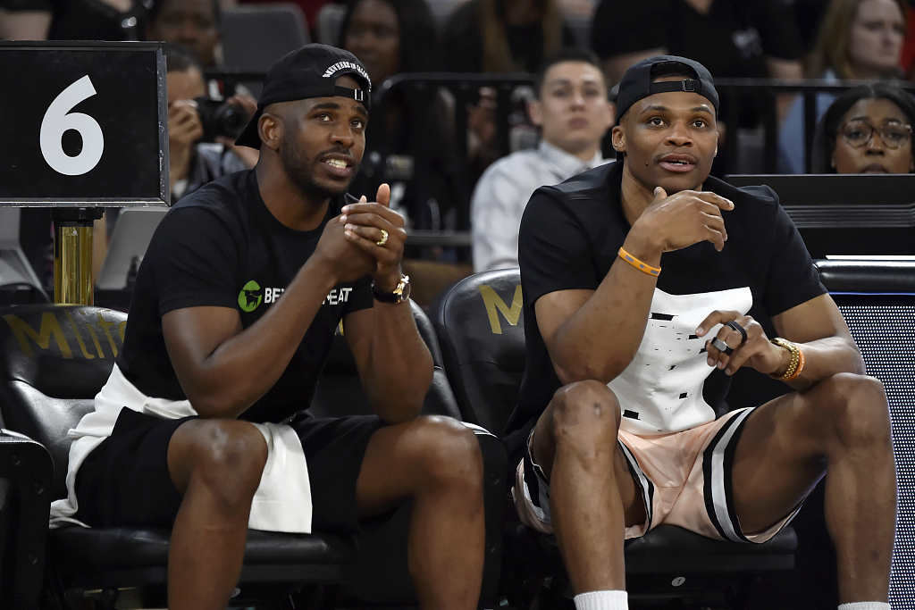 外媒：梅西在印度的雕像由45人耗费27天建成，高21.3米（外媒称：印度梅西雕像高21.3米，45人历时27天打造）