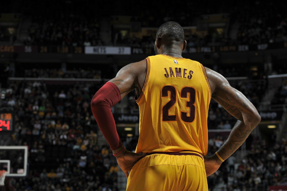 恐怖效率，哈兰德本赛季俱乐部+国家队19场已打入30球（哈兰德效率爆表：本赛季俱乐部与国家队19战斩获30球）