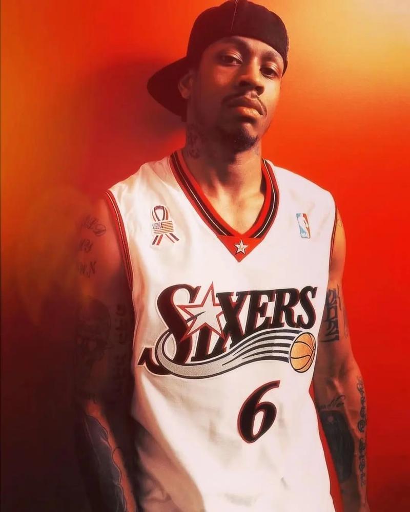 詹姆斯关键三分绝杀比赛（詹姆斯压哨三分定胜负）