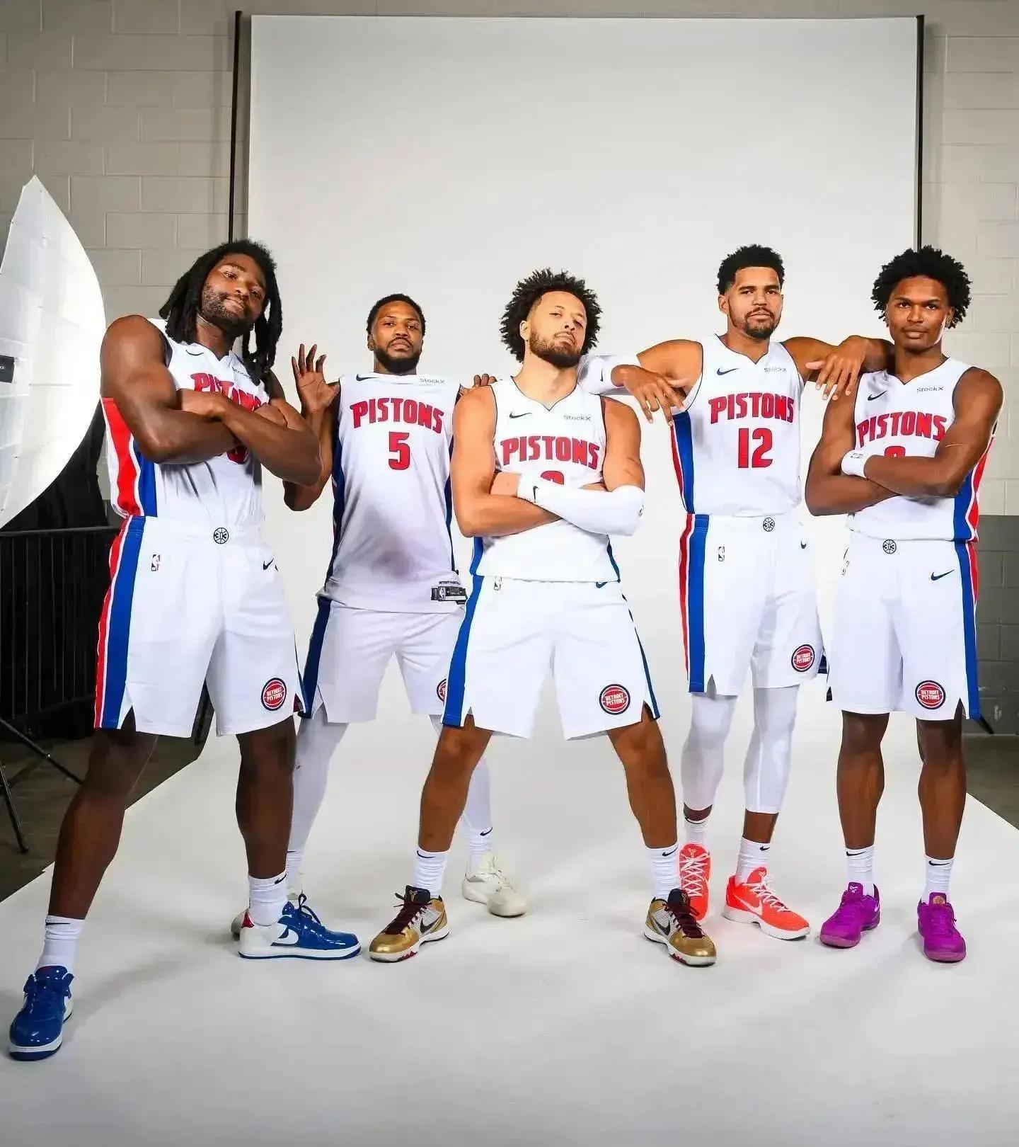 两将回应保罗事件：训练馆没他安静不少 他对自己和队友要求极高（两将谈及保罗风波：他不在训练馆更清静 对自我与队友标准极高）