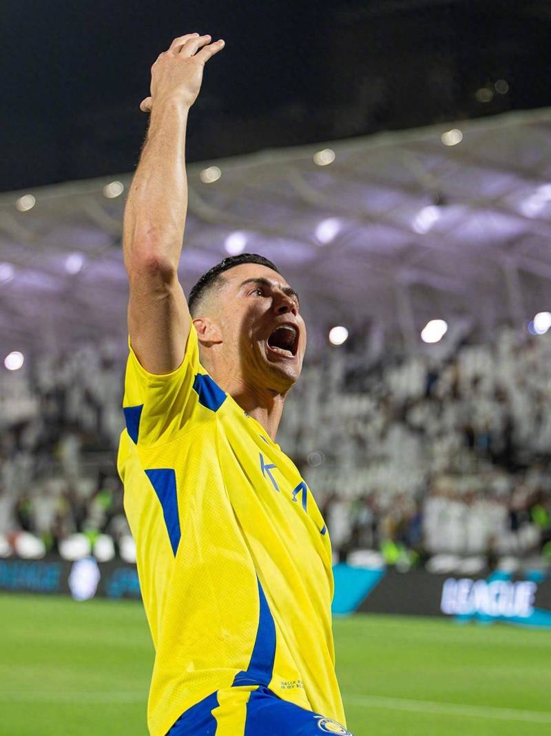 卡佩罗：斯帕莱蒂不能执着于某些固定阵型，他要学会灵活变通（卡佩罗：别固守固定阵型，斯帕莱蒂需更灵活应变）