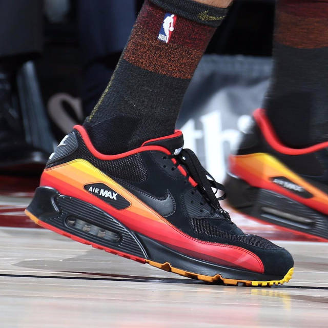 官方：莱斯特城英超冠军主力成员富克斯执教英乙纽波特（官宣：莱斯特城英超夺冠功臣富克斯出任英乙纽波特主帅）